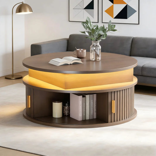 Table basse Romy ronde cannelée devant un canapé